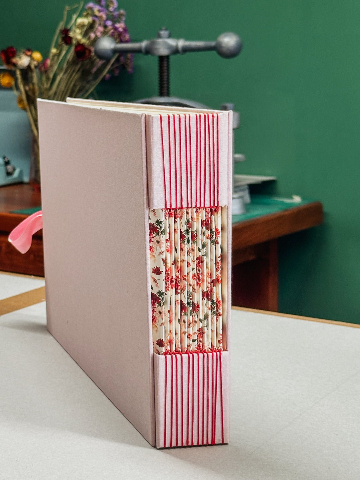 Album rilegatura buttonhole