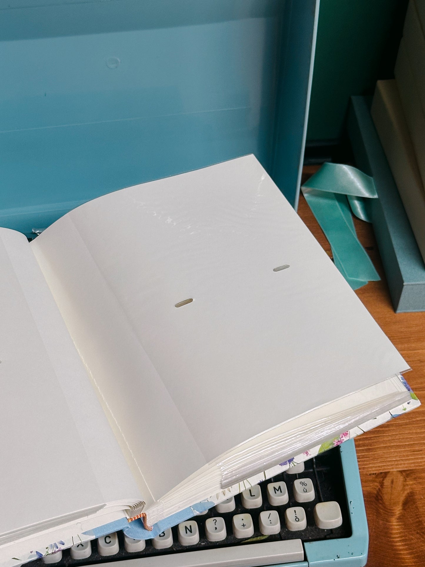 Album con pellicole porta foto, 200 foto 10x15, fiori azzurri